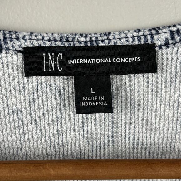 International Concepts Blouse Womens Large Blue Stretch Snakeskin Pattern V-neck - Picture 4 of 9